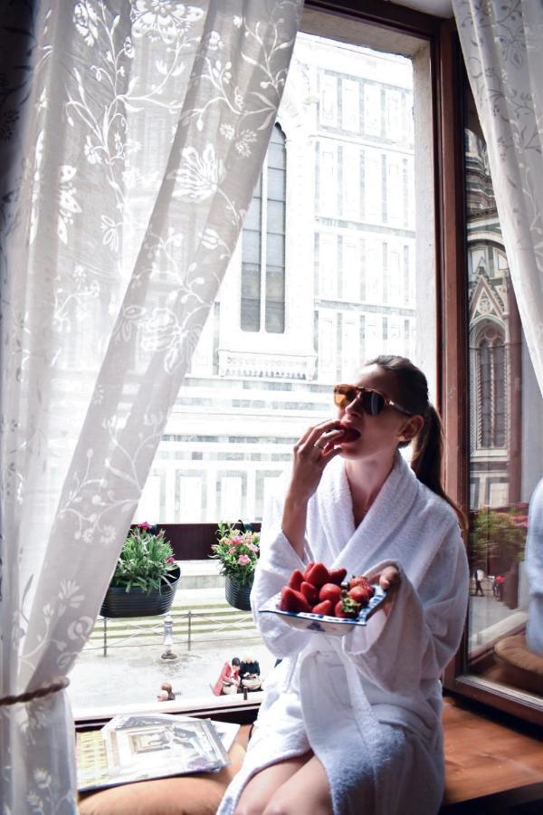 La Mandorla Apartments In Piazza Del Duomo ฟลอเรนซ์ ภายนอก รูปภาพ