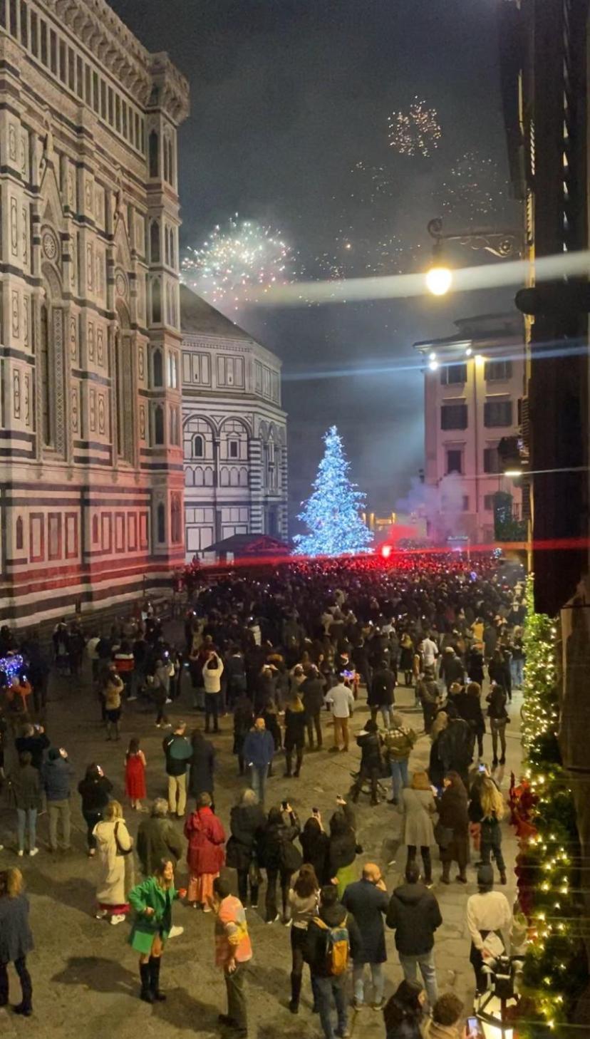La Mandorla Apartments In Piazza Del Duomo ฟลอเรนซ์ ภายนอก รูปภาพ