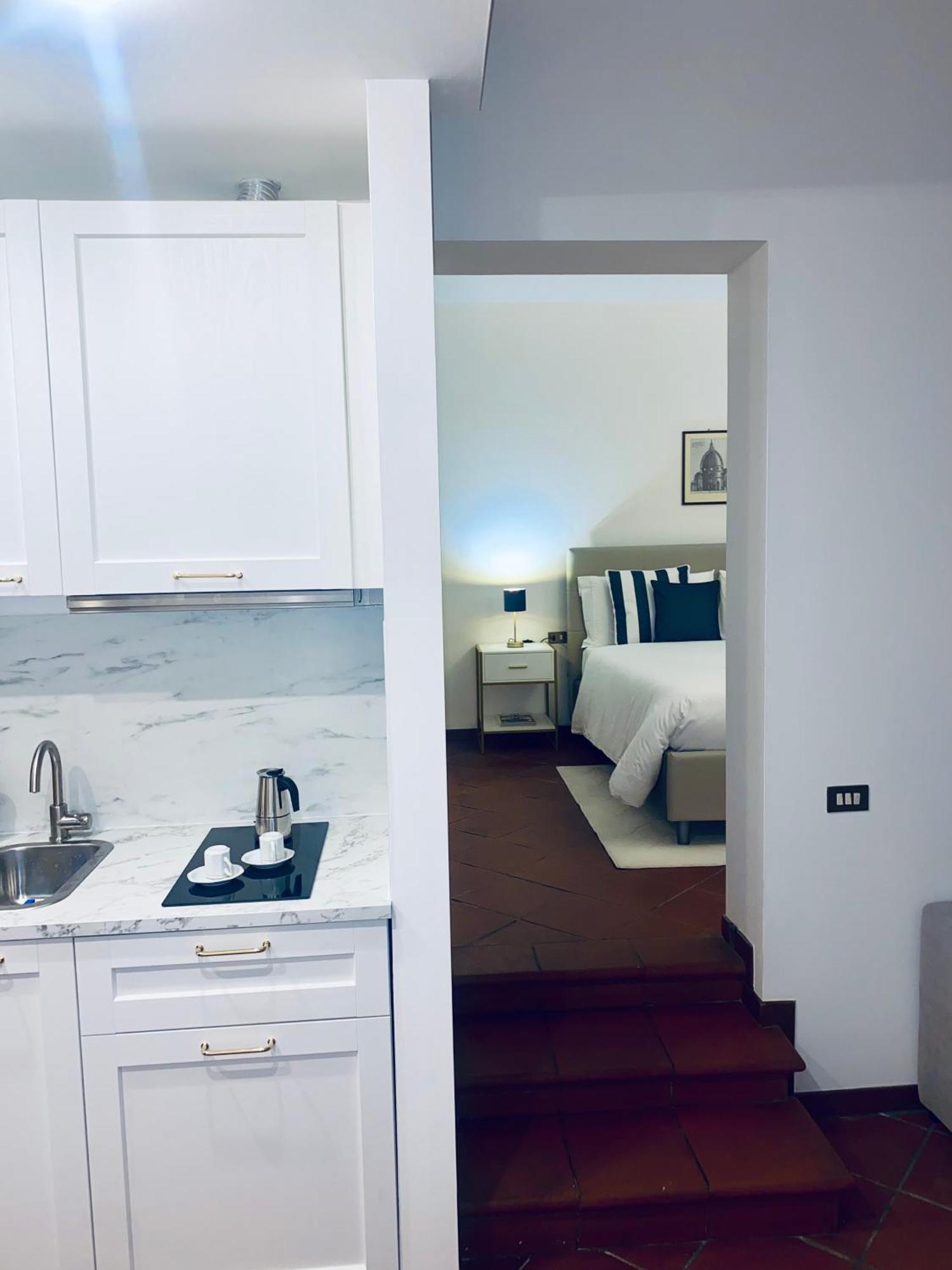 La Mandorla Apartments In Piazza Del Duomo ฟลอเรนซ์ ภายนอก รูปภาพ
