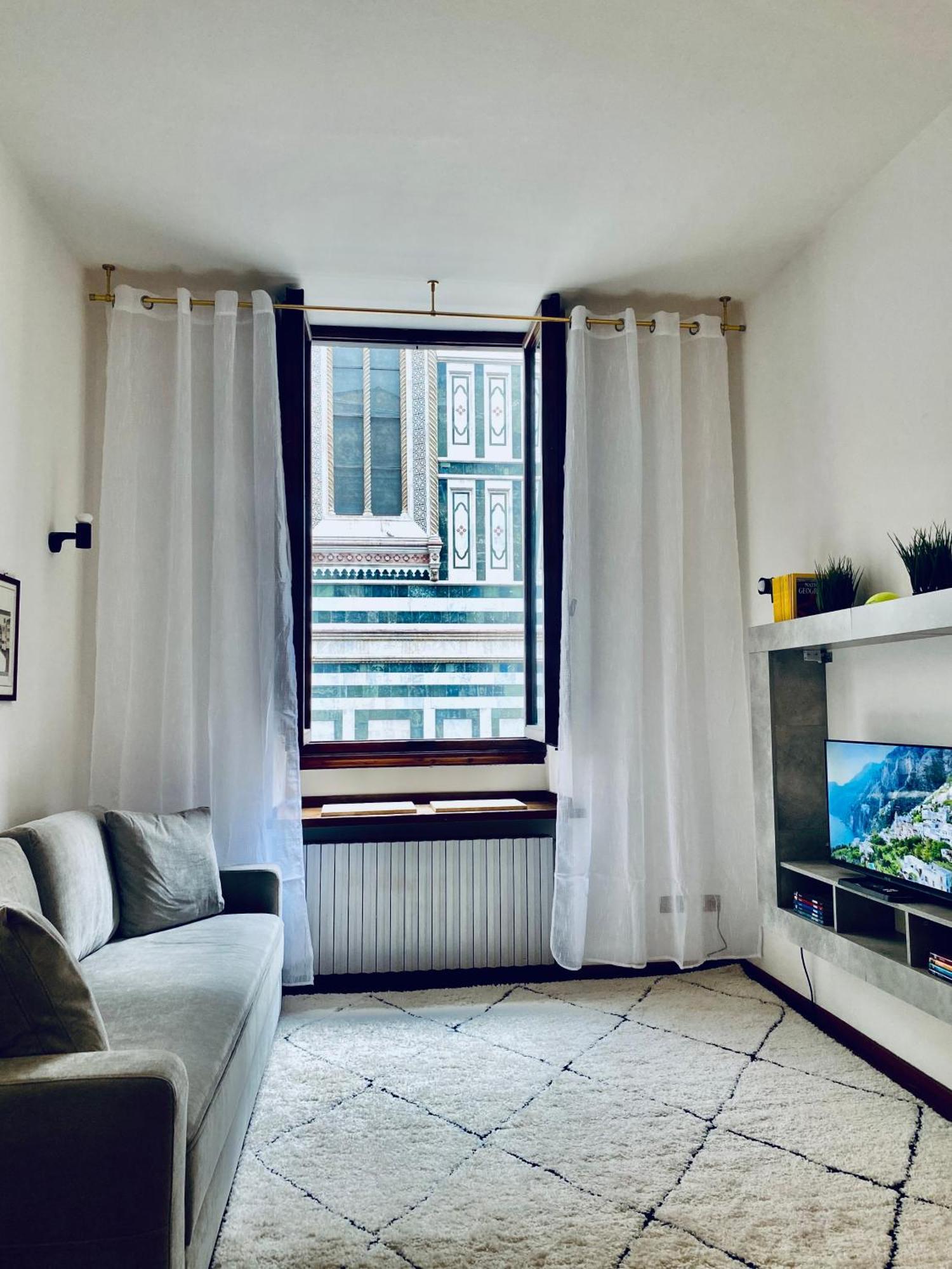 La Mandorla Apartments In Piazza Del Duomo ฟลอเรนซ์ ภายนอก รูปภาพ
