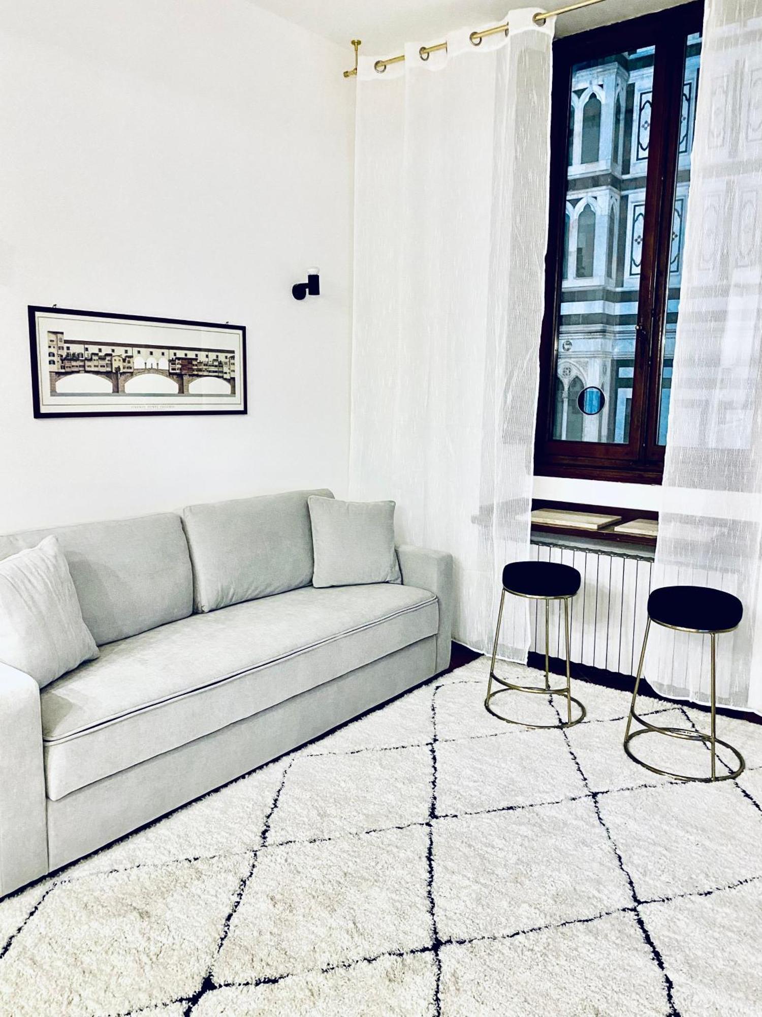 La Mandorla Apartments In Piazza Del Duomo ฟลอเรนซ์ ภายนอก รูปภาพ