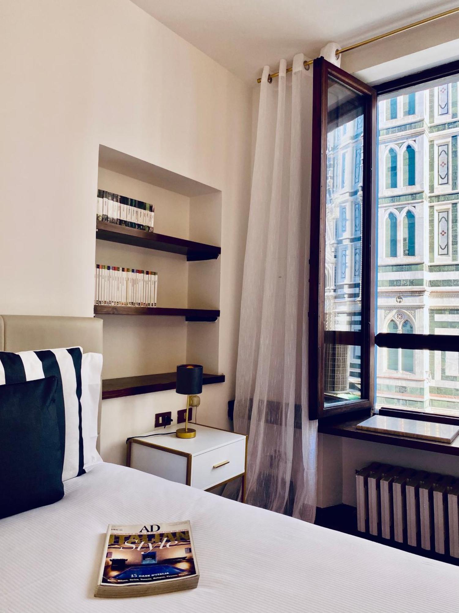 La Mandorla Apartments In Piazza Del Duomo ฟลอเรนซ์ ภายนอก รูปภาพ